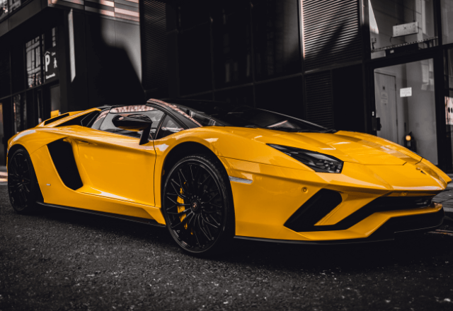 納車前日…客「3千万円の車、キャンセルで（笑）」俺「いや、無理です。だって…」直後→発覚したある事実に客顔面蒼白？！