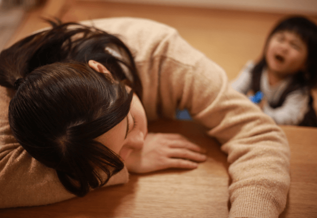 「子育てに疲れた」と感じたときの乗り越え方｜保育士に学ぶ、自分を大切にするヒント
