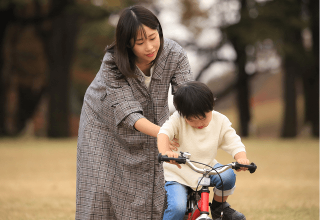 効率的な教え方！子どもが自転車に乗れるようになる4ステップ