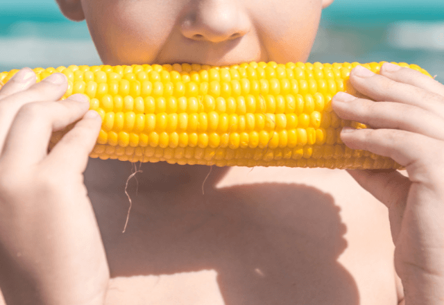 おやこで楽しむ夏の食育！皮むき体験から学ぶとうもろこしの秘密