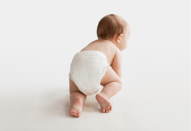 パンツおむつへの切り替えはいつから？タイミングや併用のコツ