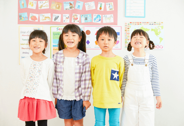 通知表のコメントはどう書く？保護者・担任別の書き方と注意点