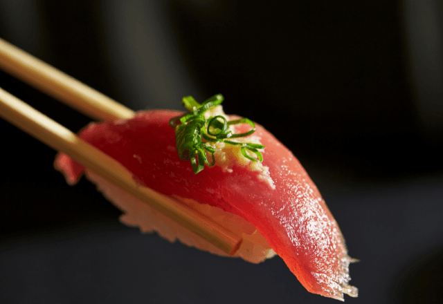 「奮発したのよ！」妊娠中の私に寿司を勧める義母。数年後⇒義妹の妊娠で発覚した【恐ろしすぎる真実】に戦慄…