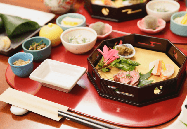 七五三で…予約した食事会を“義母がゴリ押し”で変更。店に到着後⇒娘「ママ…」泣き出した理由に言葉を失う…