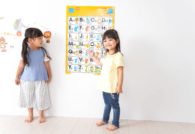 英語学習はいつから始める？効果的に継続するコツと教室の選び方