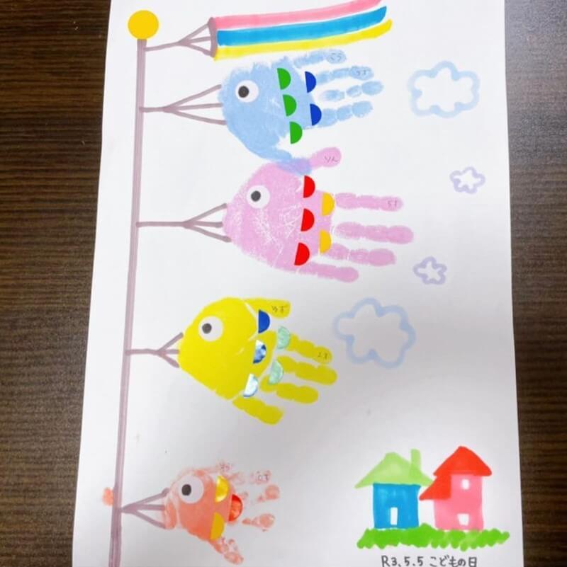 おっ、これやってみたい！子どもの手形が「こいのぼり」に変身♪成長を残すメモリアル作品