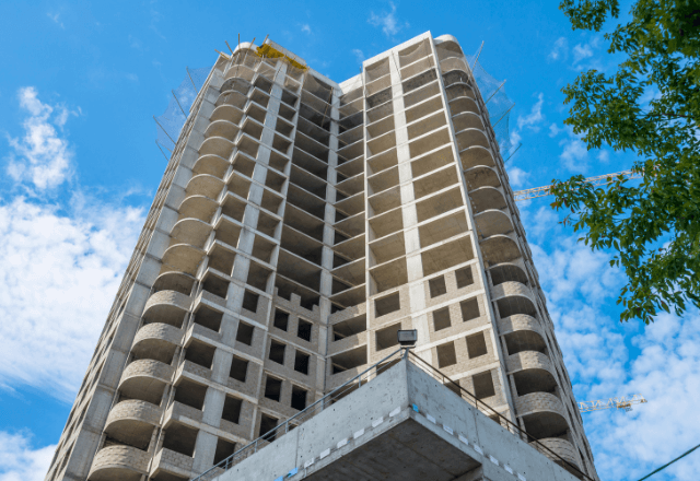 購入済みの〈タワマン最上階〉を…営業マン「貧乏人には似合わないからキャンセルした（笑）」しかし直後⇒俺の正体を知って…