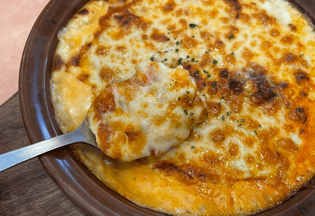 ファミレスで…母親「2人です」店員「奥の席どうぞ」数分後⇒「二度と来ません」親子が“即退店”したワケ…