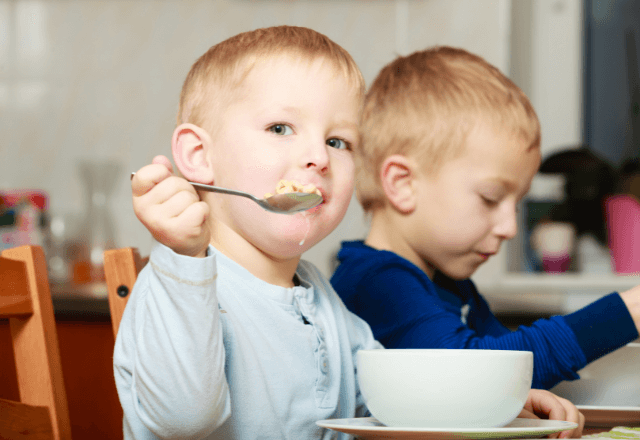 ママがお出かけの日も安心！パパと子で作る「簡単＆おいしい」夜ごはんのコツ