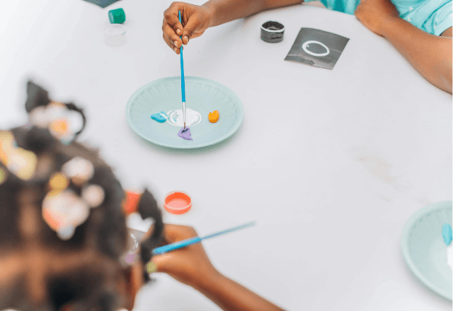 壁の落書きも怖くない！ペンや色鉛筆をきれいに落とす簡単テクニック