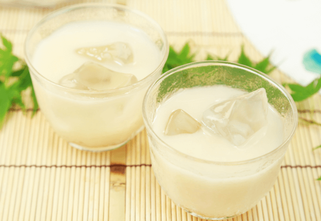 【管理栄養士が解説！】夏こそ飲みたい「甘酒」の栄養と効果とは？