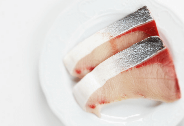 「脂が多いけど大丈夫？」ブリは何歳から食べられる？「鮮度」が重要なワケ【管理栄養士監修】
