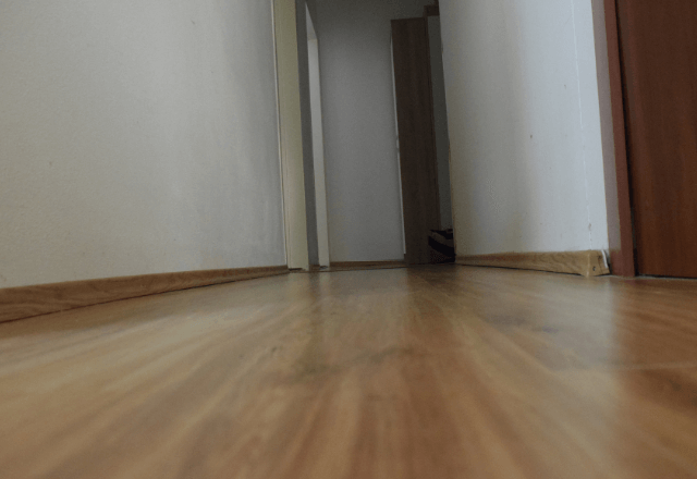 帰省中…「助けてくれ！」玄関で義父の悲鳴。直後⇒「ハサミ持ってきて」義母が告げた【戦慄の理由】とは…