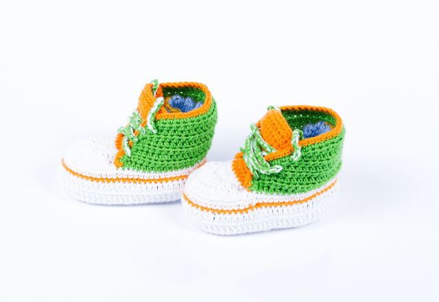 ハイカットのベビーシューズはいつ卒業？選び方のコツを解説