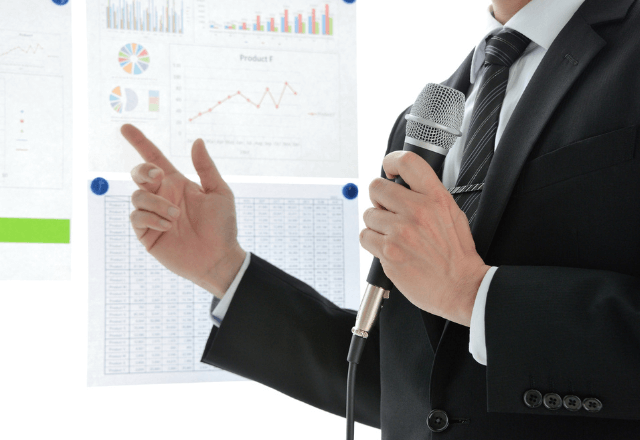 上司「プレゼン資料作成よろしく！発表は俺ね（笑）」俺「はーい」しかし発表当日⇒“俺の秘策”に…上司絶句