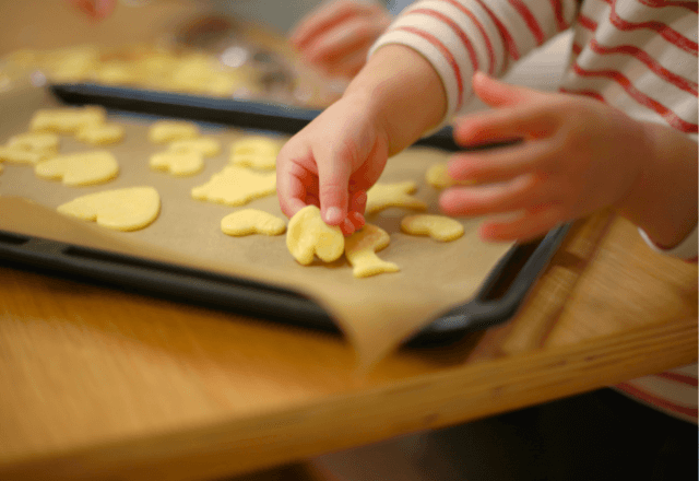 子「ママと同じことがしたい！」私「うーん…」お家にいる日は”親子でお菓子”づくり！？【レシピ紹介】