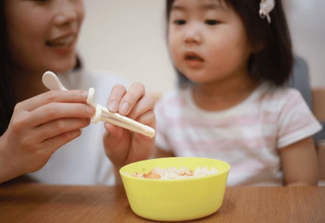 子どもの握り箸を改善！楽しく学ぶ正しい持ち方