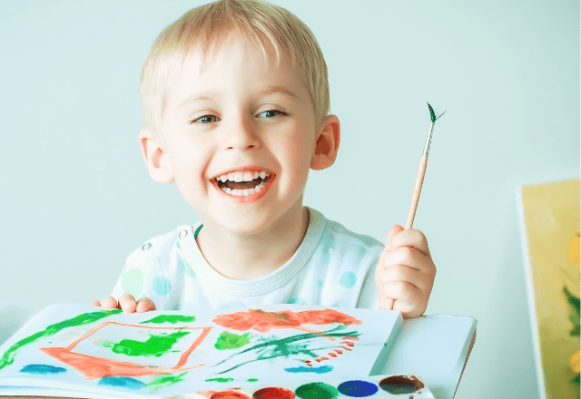 絵の具や墨の汚れも怖くない！家にあるもので簡単きれいに落とすコツ