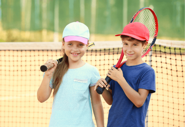 子どものテニスデビュー！何歳から？費用や準備を徹底解説