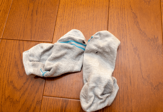夫「俺の靴下どこ？」妻「自分で探して」だが数分後⇒夫「見つけた…でも…」意外な犯人に驚愕して―！？