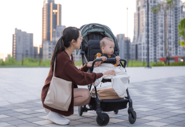 旅や移動がもっと楽に！コンパクトベビーカーの賢い選び方とルール