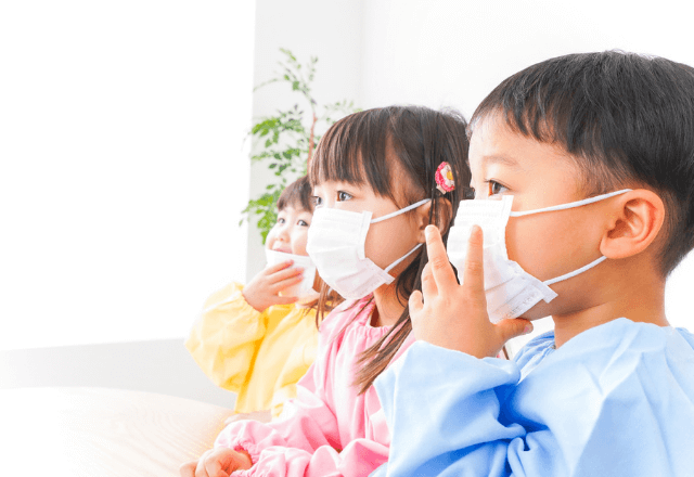 気温差に注意！子どもの風邪対策に役立つ、効果的な手洗い・うがいと生活のコツ