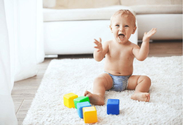 1歳児が笑顔になる遊び方！お部屋での知育から公園の過ごし方まで解説