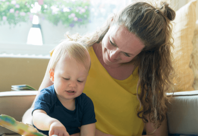 おやこの絆を育む読み聞かせ！いつから始める？選び方のコツ