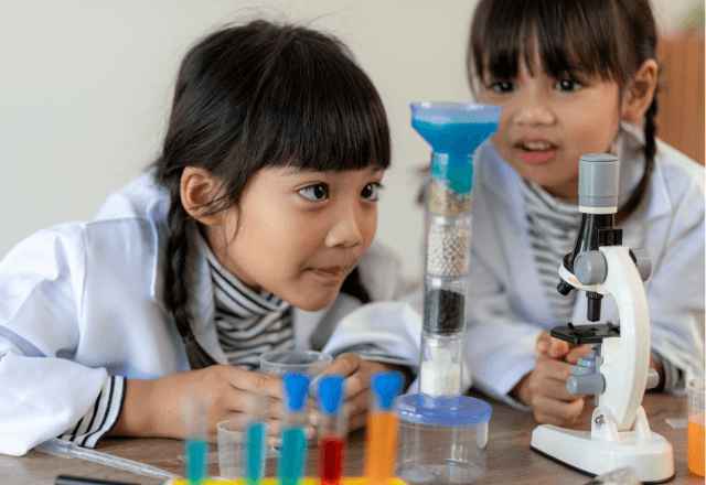 「なぜ？」を力に！理系に育つ子どもの共通点と伸ばし方