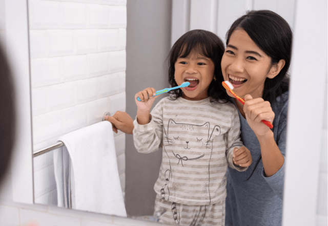 子どもの歯磨き粉はいつから？選び方と使い方