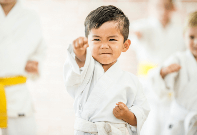 礼儀と強さを育む！子どもの空手、始める年齢と教室選びのコツ
