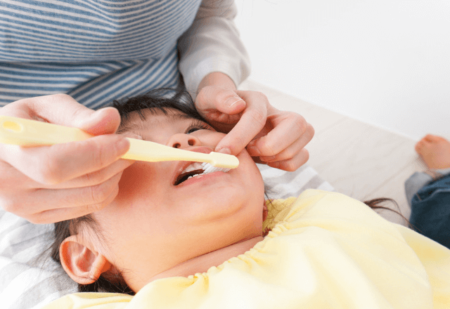 嫌がる仕上げ磨きが「楽しい習慣」に変わる！おやこで実践したいコツ