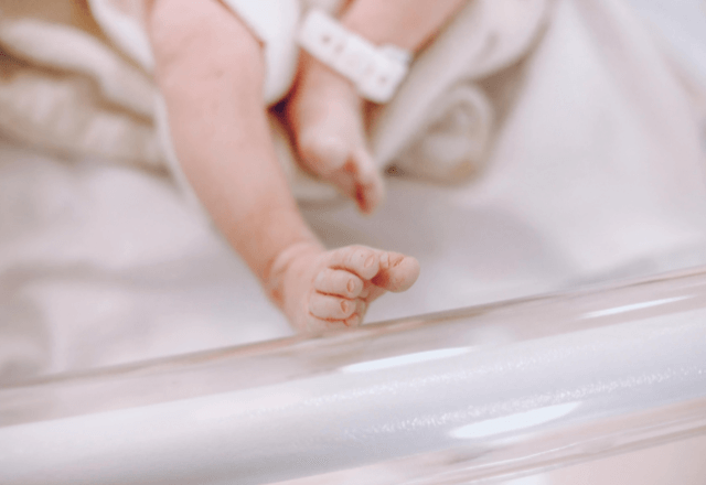 出産直後…夫「俺に似てないね（笑）DNA鑑定お願い」私「分かったわ。けど…」検査結果の日⇒私の言葉に…涙目？！