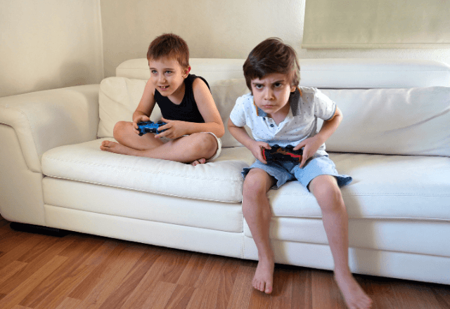 子どもにゲームは必要？家庭でのルール作りや平均時間