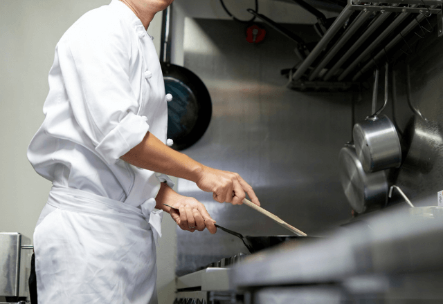 1時間待つ私「デザート来ないね」母「帰ろうか」会計時⇒店長「あのババァ…」厨房から【怒号】が響き―！？