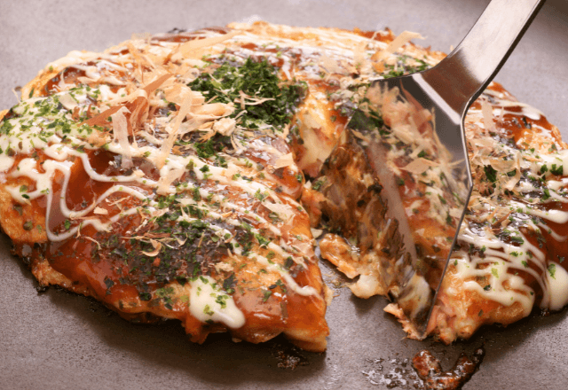 人気の飲食店で…「ごめーん」タメ口連発の店員。さらに⇒注文直後にされた【ありえない対応】に絶句…