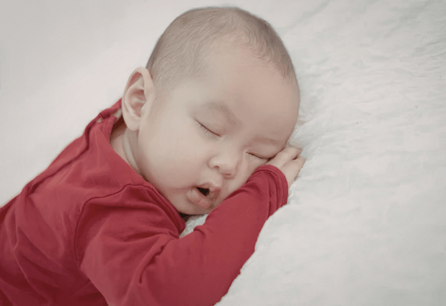 赤ちゃんが眠れない理由は？ぐっすり眠るための対策を紹介