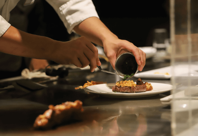 高級焼肉店で…ママ友「お会計100万円よ！どこにいるの？！」私「え？もしかして…」直後⇒勘違いしたママ友が真っ青に？！