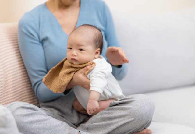 しゃっくりが止まらない！赤ちゃんのしゃっくり対処法