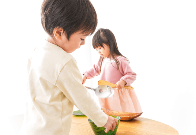お手伝いで子どもが育つ！やる気を引き出すコツとおすすめの家事