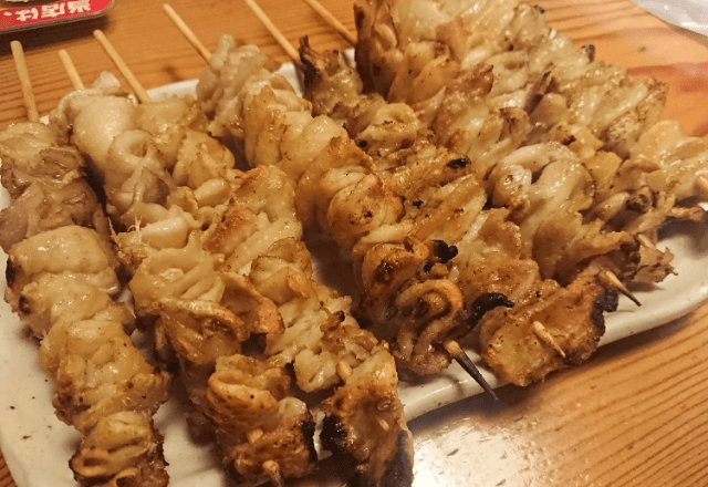 居酒屋で…私「お会計お願いします」店員「はい」直後⇒店長「お代は結構です」深刻な顔で言われたワケ…