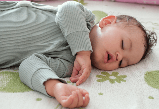 1歳半の寝かしつけがスムーズに！イヤイヤ期に効くコツと入眠儀式