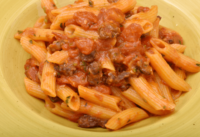 ファミレスで…男性「アラビアータとビール」店員「はい」だが提供直後⇒男性「帰る」店員が青ざめたワケ…