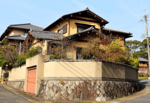 離婚後…浮気夫の味方をする娘「あんたはもう赤の他人！出てけ（笑）」しかし数年後⇒勘違いしていた娘「え」