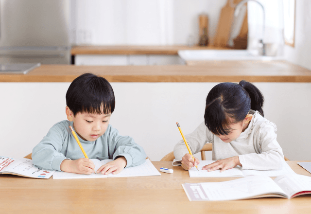 リビングで集中！子どもの意欲を引き出すおすすめグッズ
