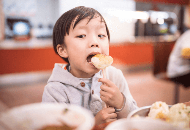 外での子どもの振る舞いが恥ずかしい、と感じてしまうあなたへ｜子どもの行動理解と周囲への対応