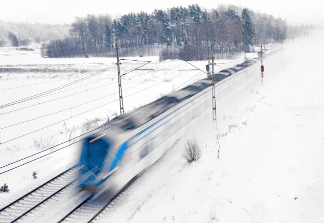 大雪で…3時間も電車に揺られやっとの思いで出社後→「え！？」想定外の事実を知って…？