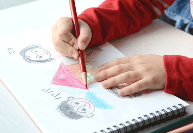 子どもと楽しむおすすめの家遊び！定番から特別なアレンジまで紹介