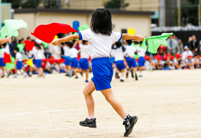 運動会中…住民「太鼓の音がうるさい」先生「中止にします…」放送を入れた直後⇒保護者が“直談判”する大事態に…