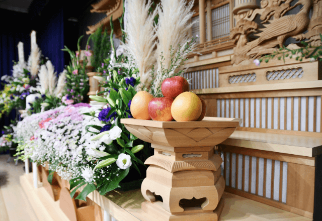 ”父の葬式”に来ない夫「仕事があるから無理」妻「信じられない！」帰宅すると⇒本当の【欠席理由】に絶句…